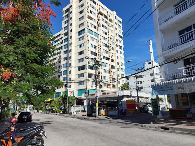 Furnished Near The Apartment Pattaya