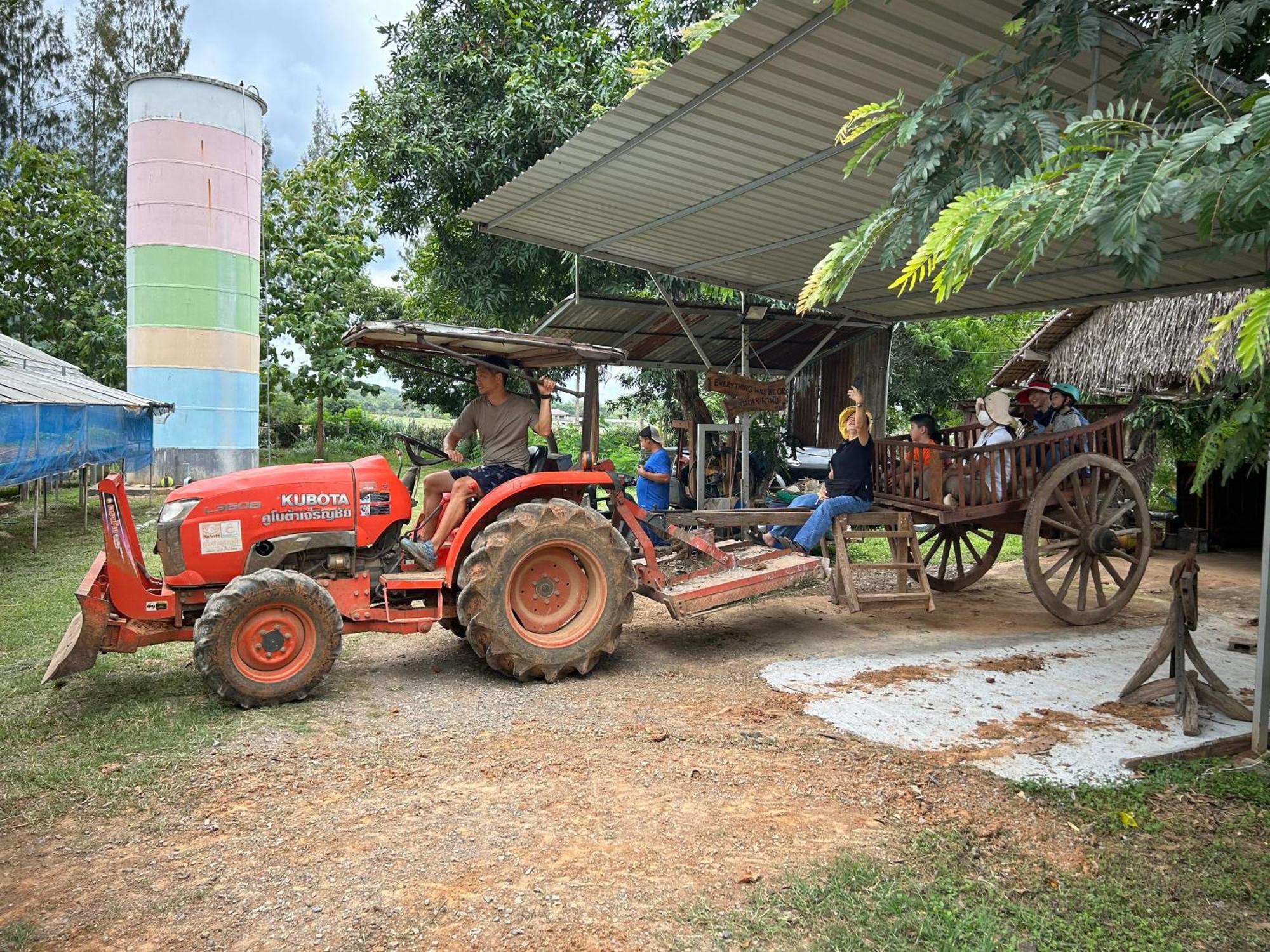 Baan Nork บ้านนอก *