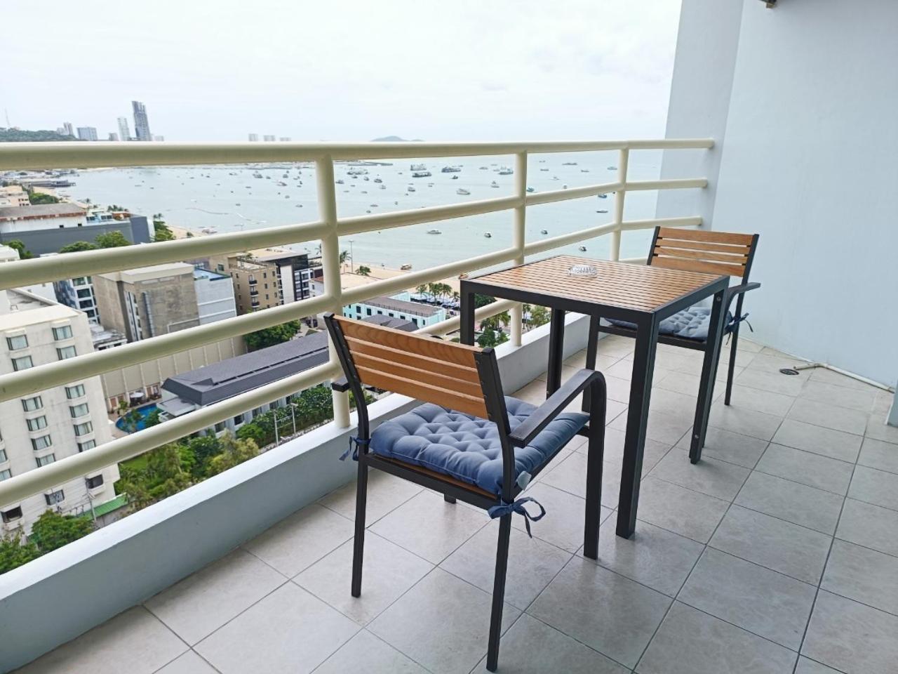 Apartment View Talay 6 By Honey *