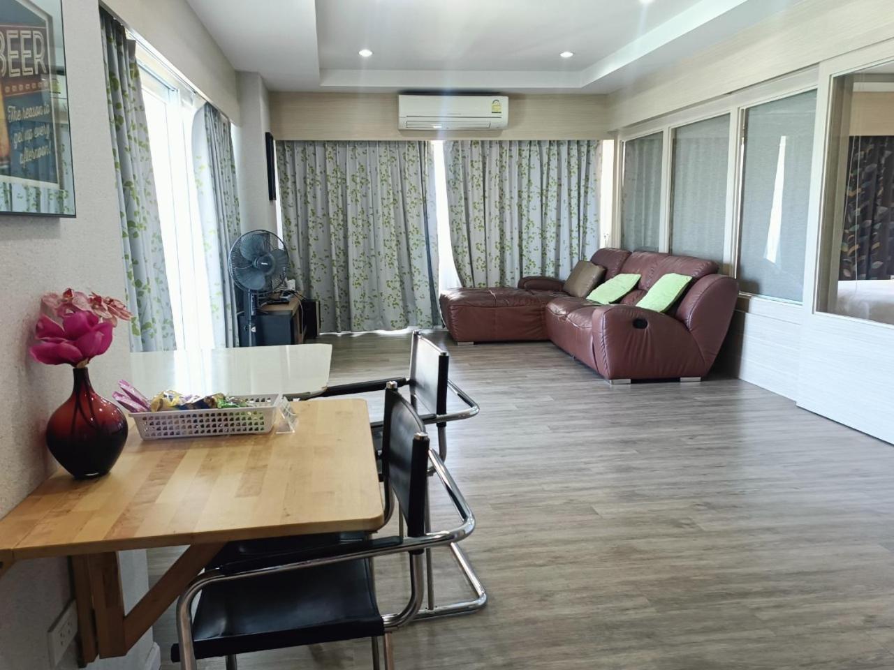 View Talay 6 By Honey Apartment Pattaya
