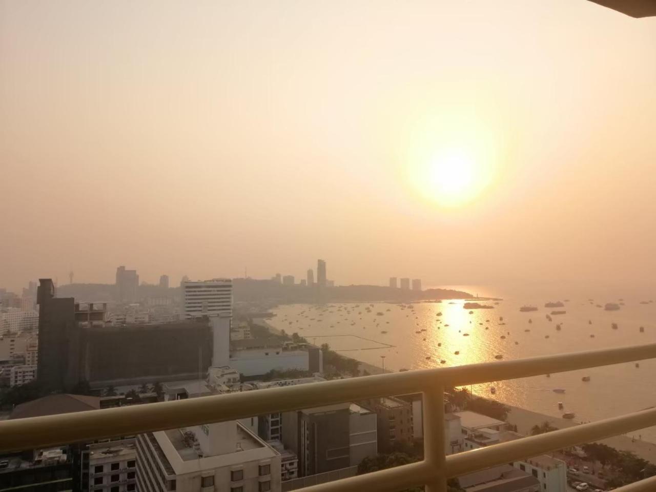 Apartment View Talay 6 By Honey *