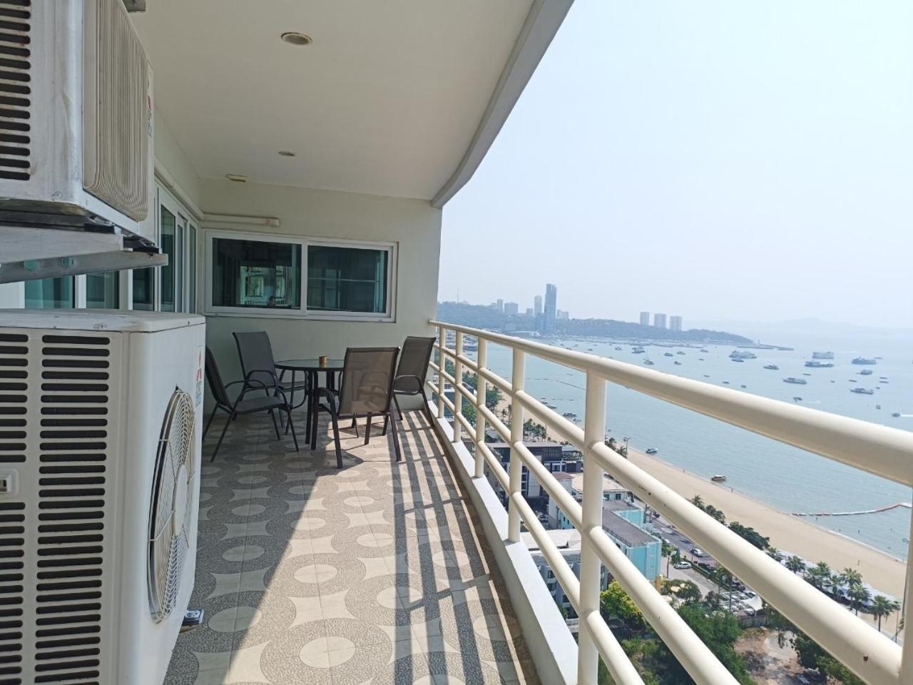 Apartment View Talay 6 By Honey Pattaya