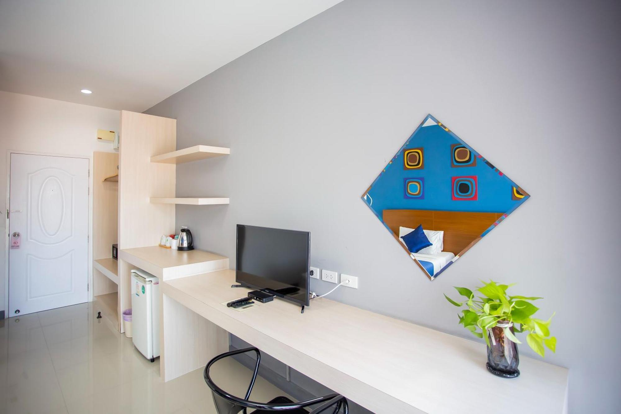Nano Place Hotel 3*