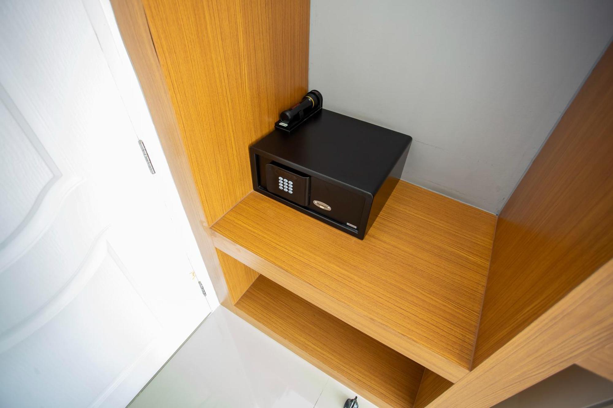 Nano Place Hotel Ban Rai (Chon Buri)
