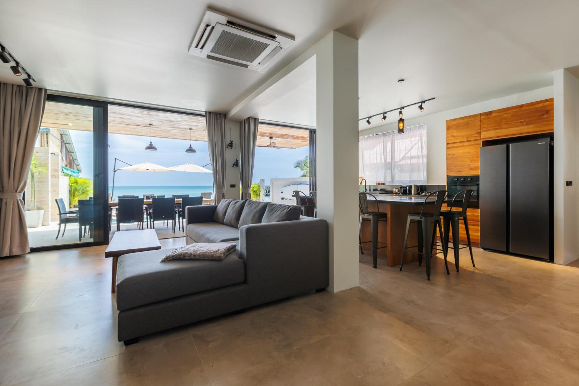 Zivilla Private Pool Beachfront Villa *