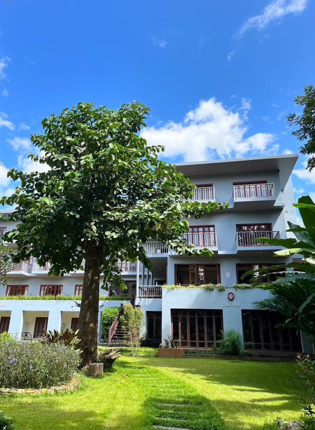Resort Riverhouse 3*