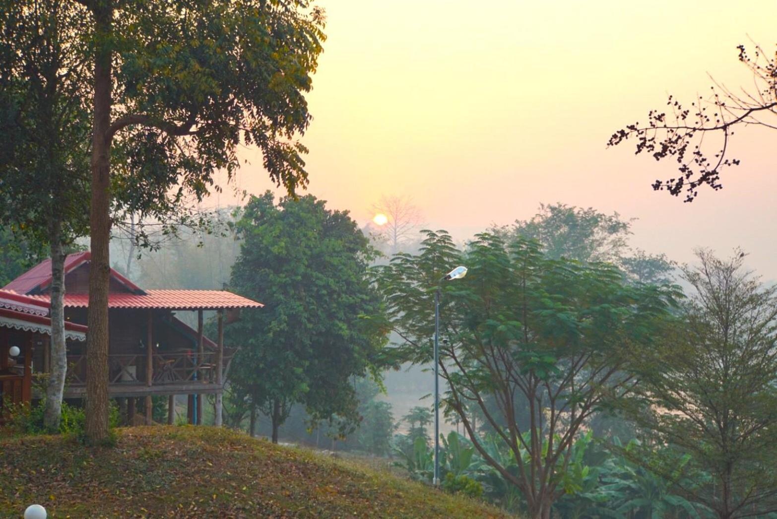 Baanrai Khunya บ้านไร่คุณย่า Resort