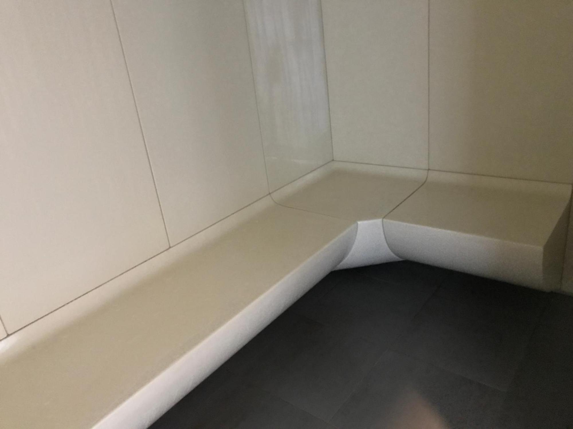 Grand Florida芭提雅带免费游泳池温泉桑拿浴和健身房瑜伽室私家海滩公寓e206