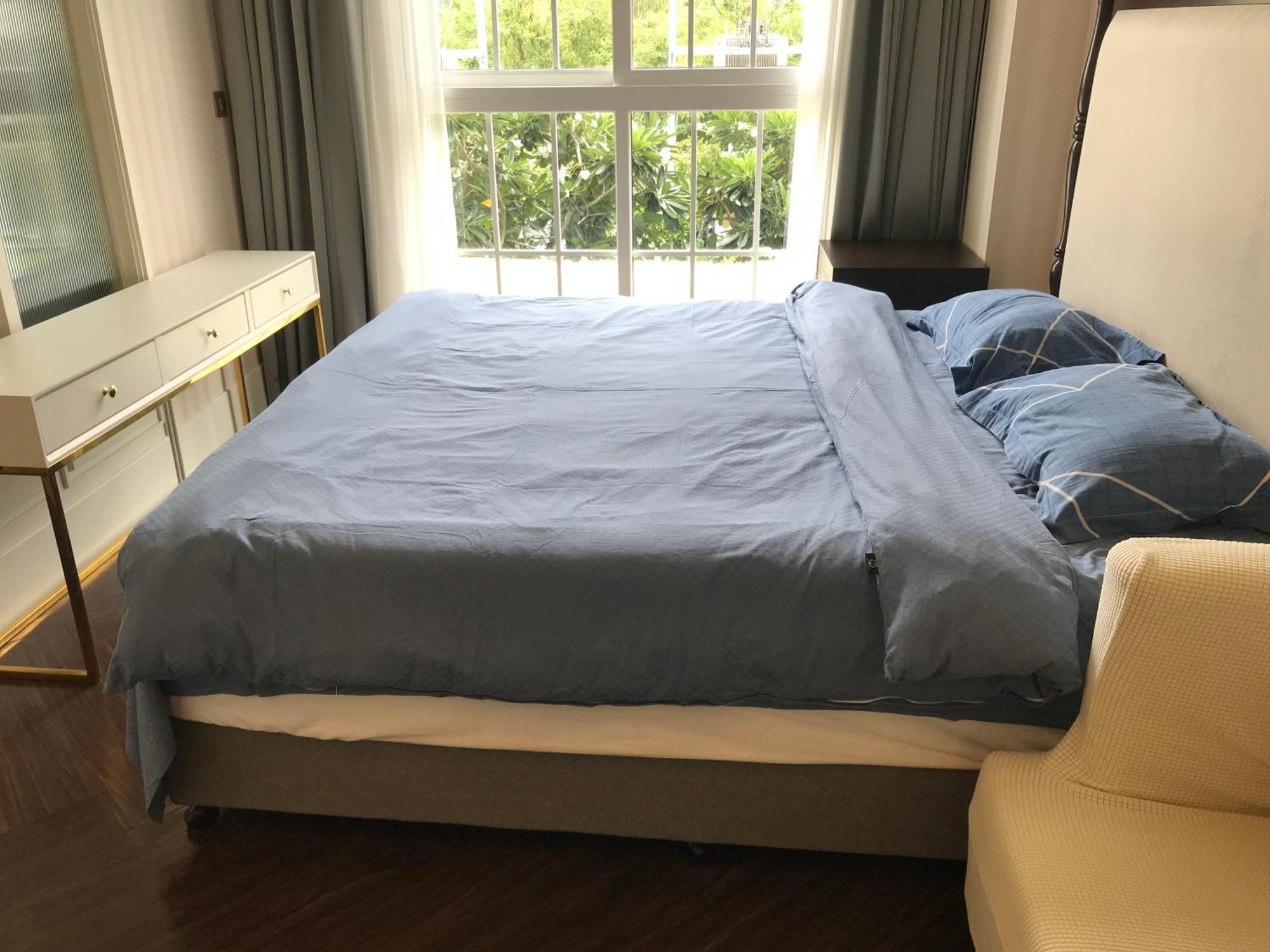 Grand Florida芭提雅带免费游泳池温泉桑拿浴和健身房瑜伽室私家海滩公寓e206 Apartment