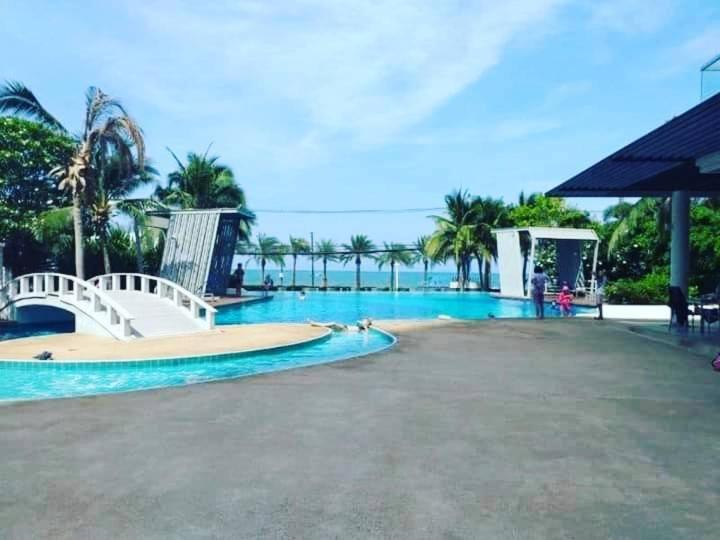 Apartamento 2 ห้องนอน 2 ห้องน้ำ Seaview ชั้น18 *