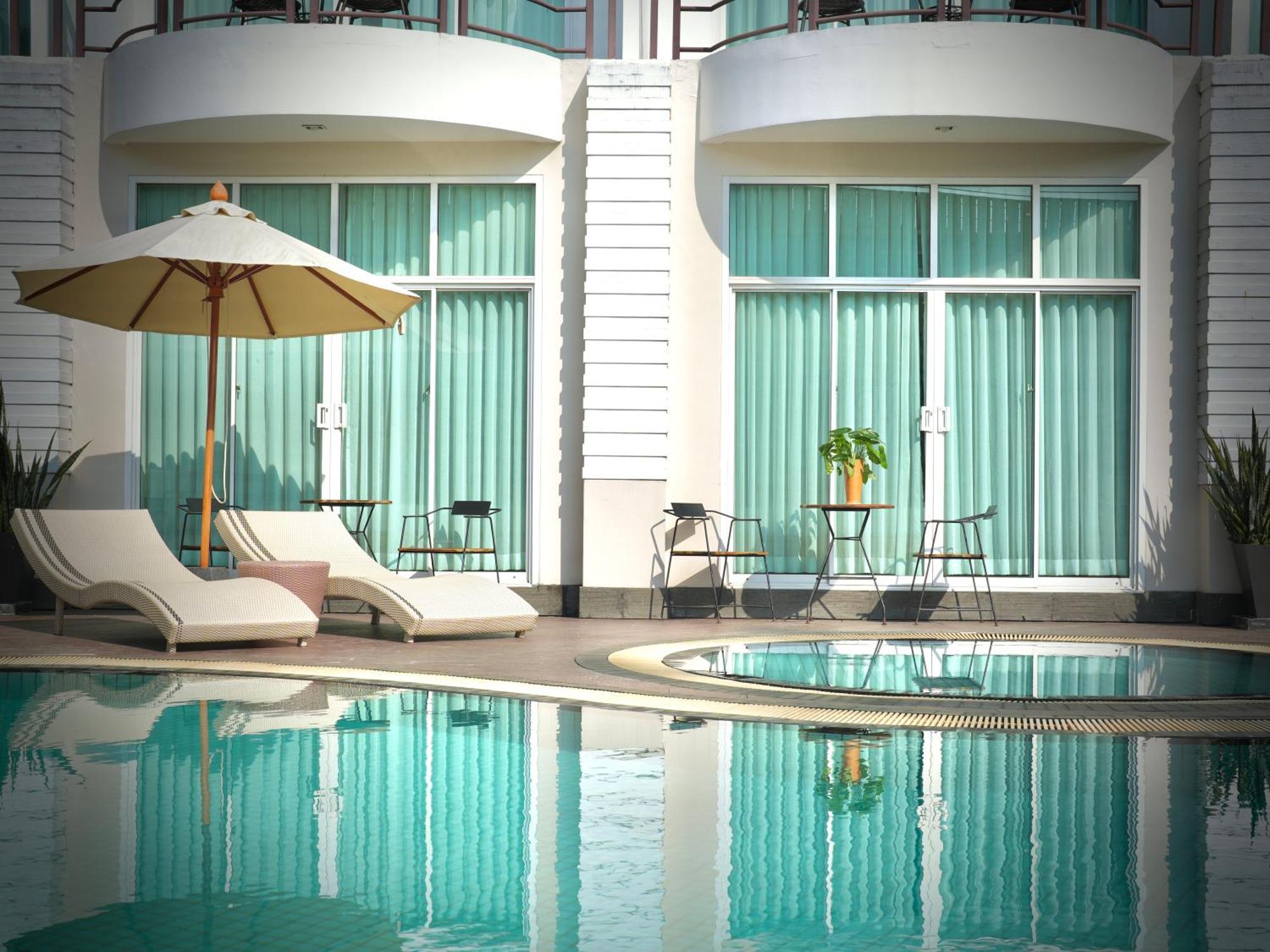 A-te - Sha Hotel Chumphon