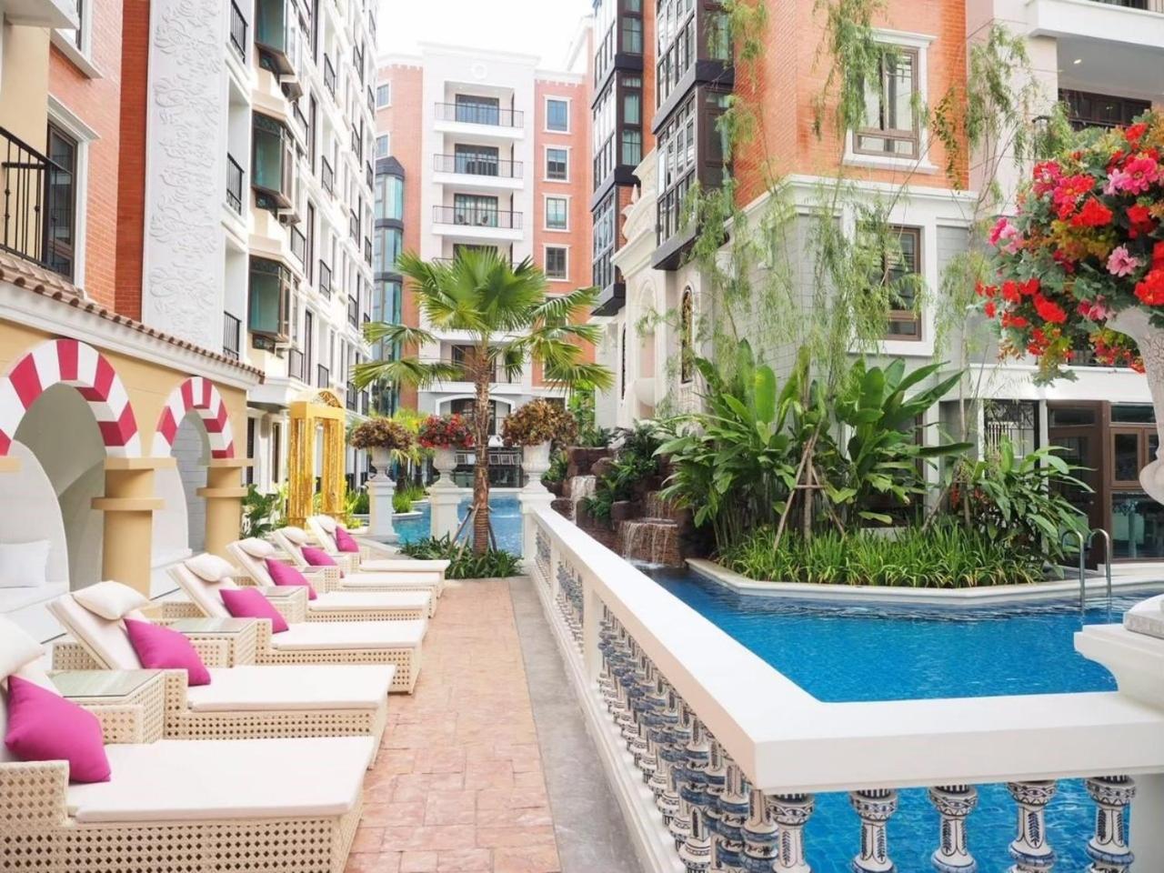 Espana Pattaya By Nongying Hotel *