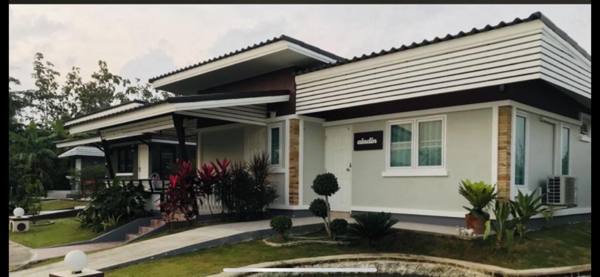Panutsaya Guest house *