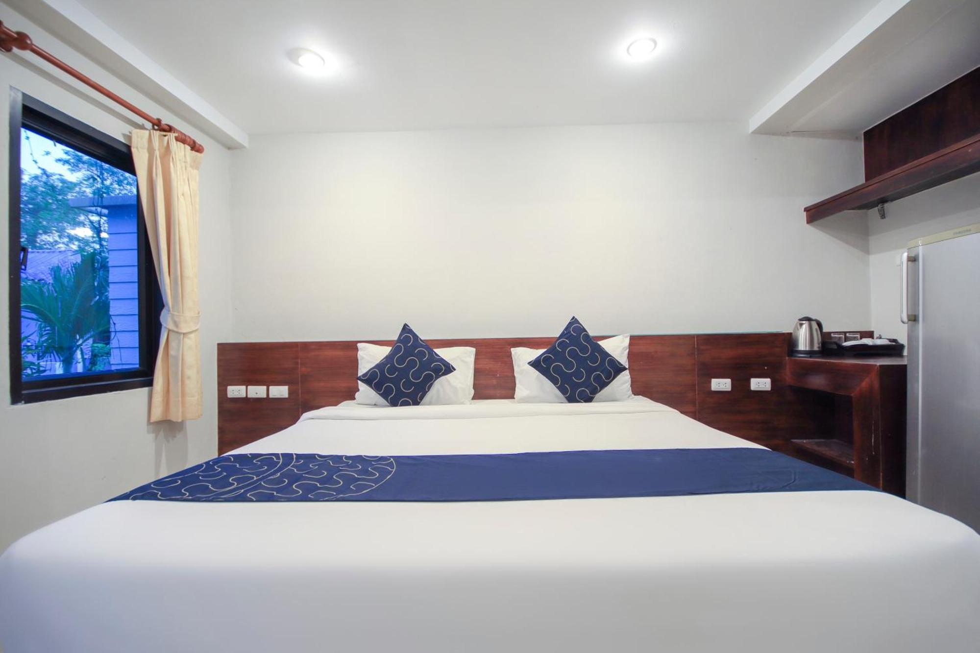 Capital O75345 Praewa Naiyang Phuket Nai Yang