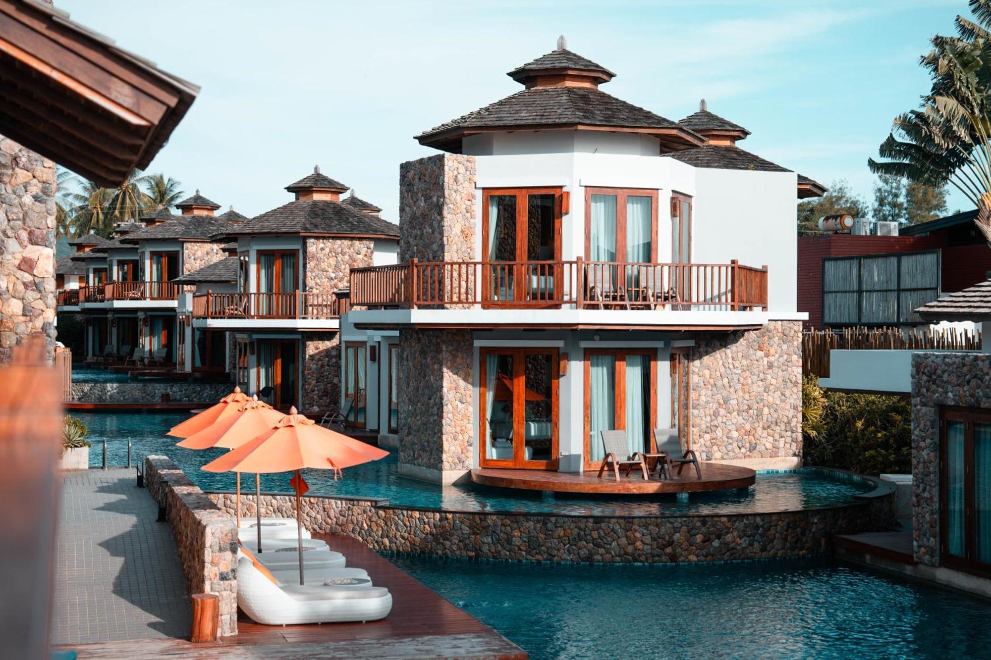 Yotaka Resort *
