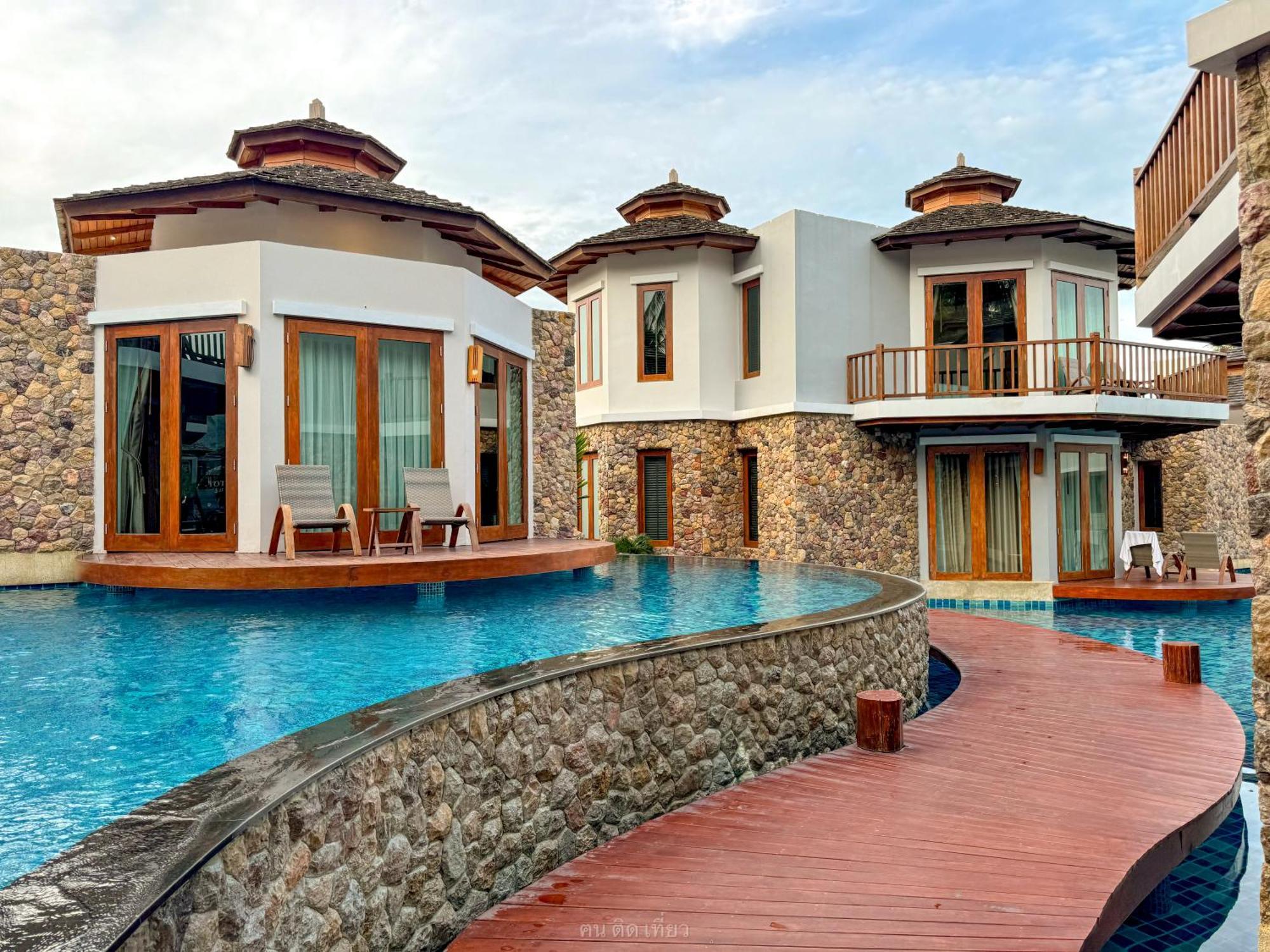 Yotaka * Khanom