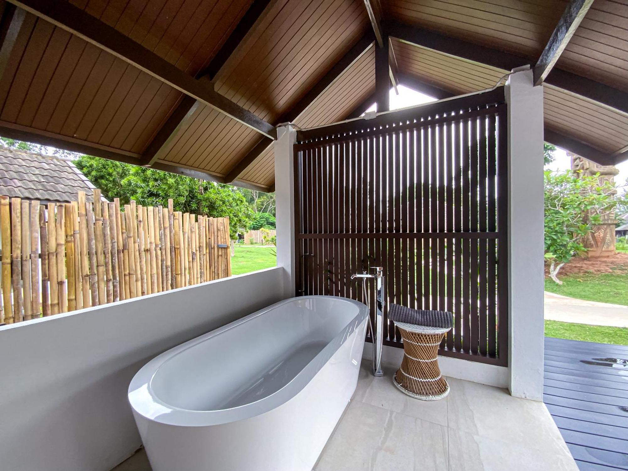 Chumphon Cabana Resort Hotel