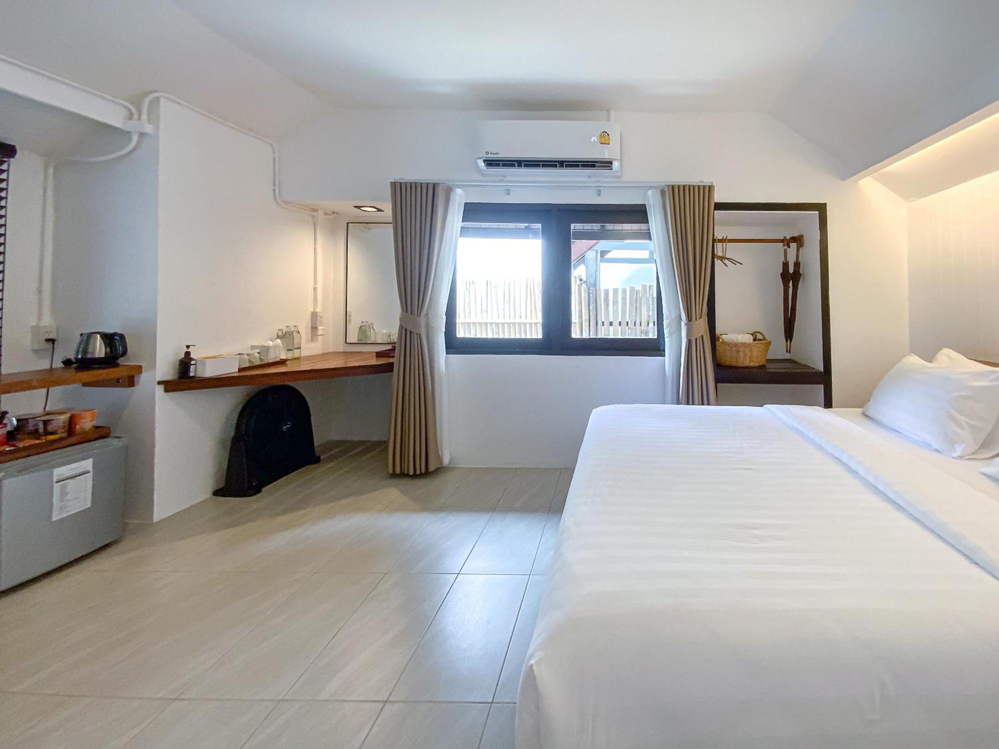Chumphon Cabana Resort Hotel