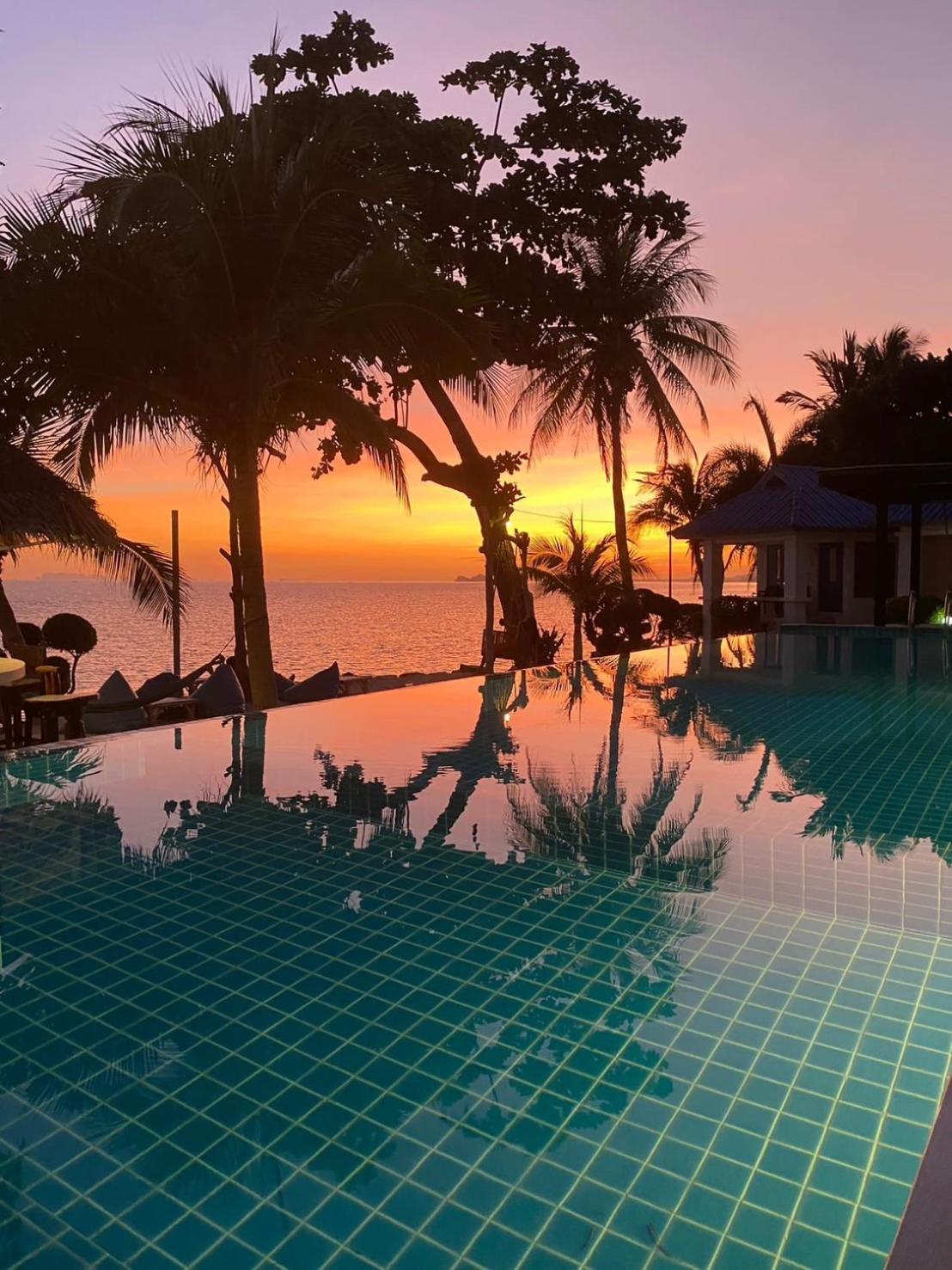 Sunset 3*