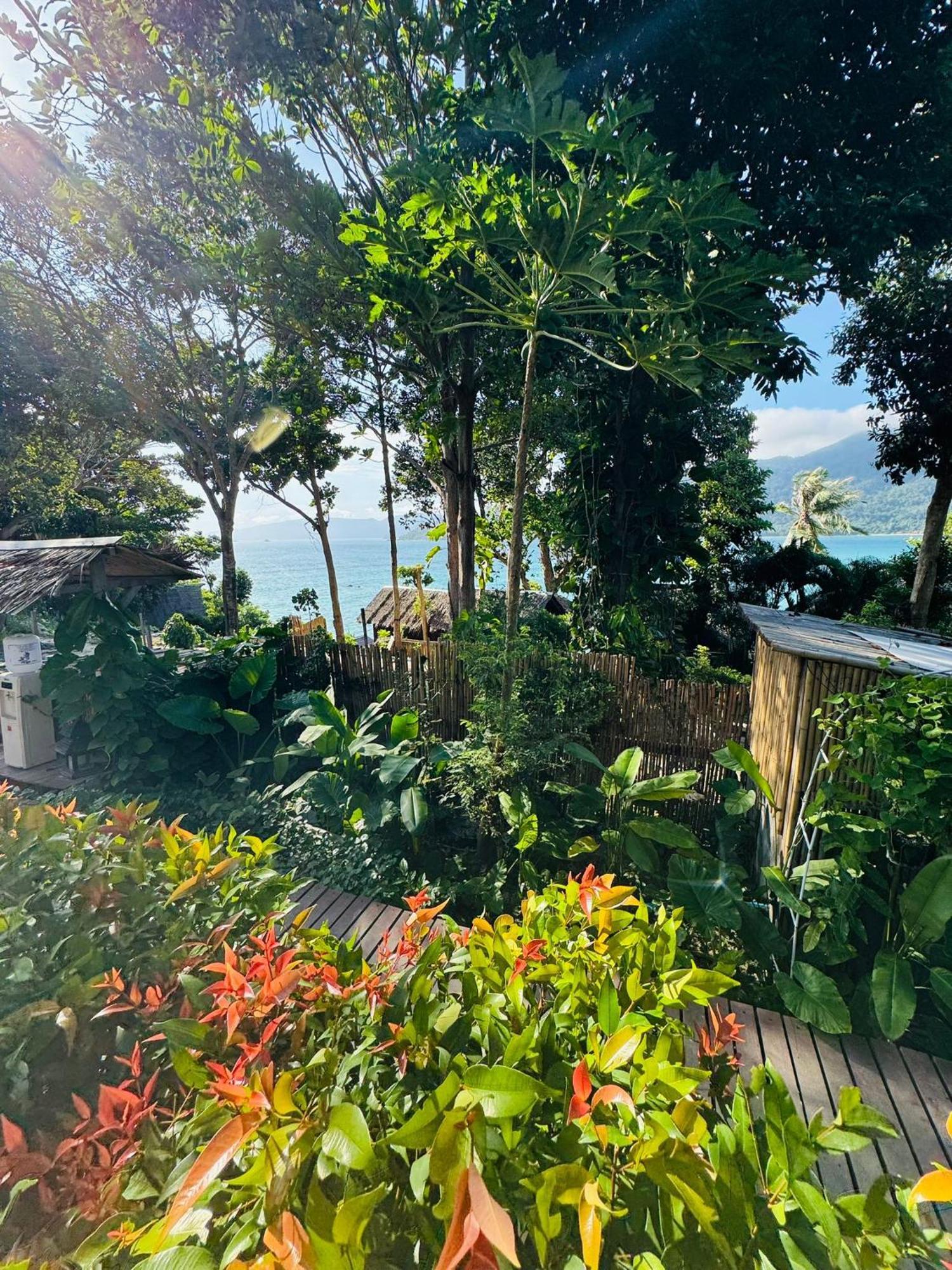 Bayview Sunset Guest house 2*