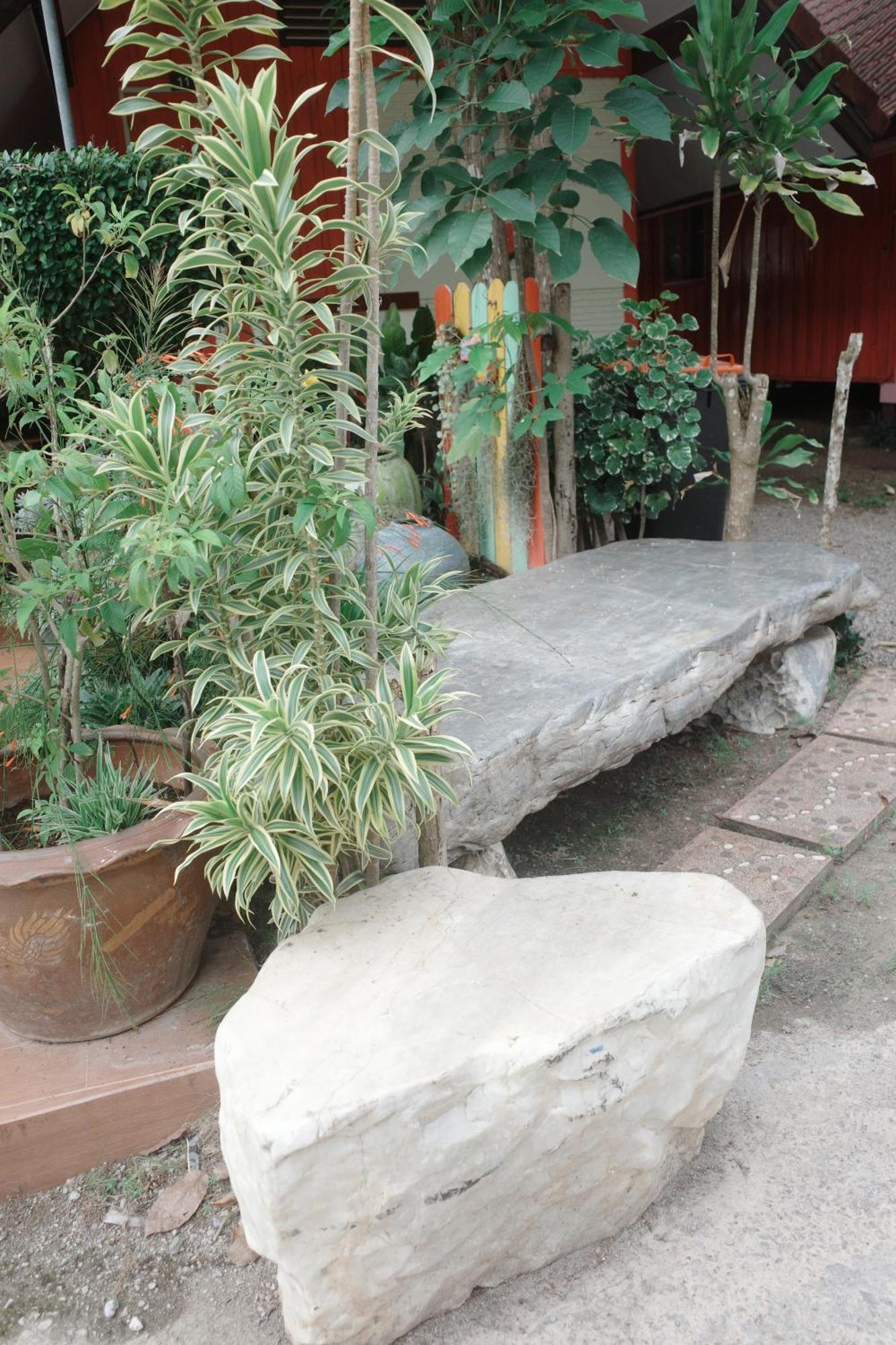 Haad Somboon House Resort *
