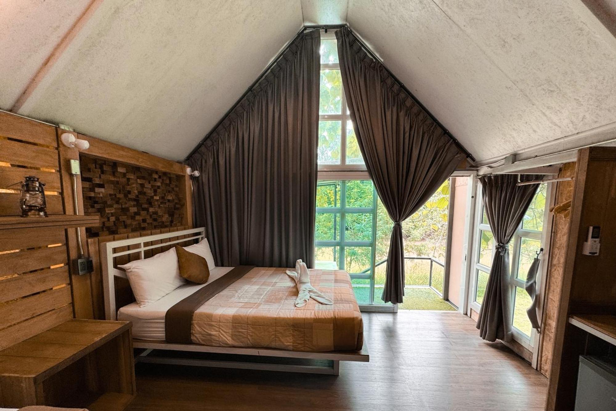 Chiewlan Camp And Resort Ban Pha Saeng Lang