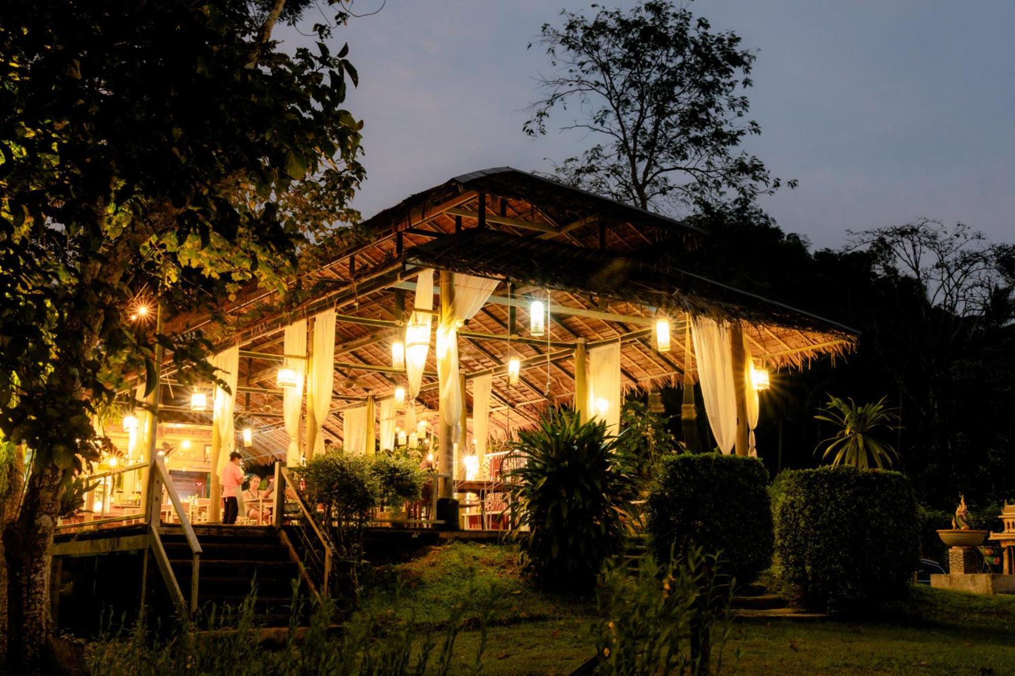 Chiewlan Camp And Ban Pha Saeng Lang