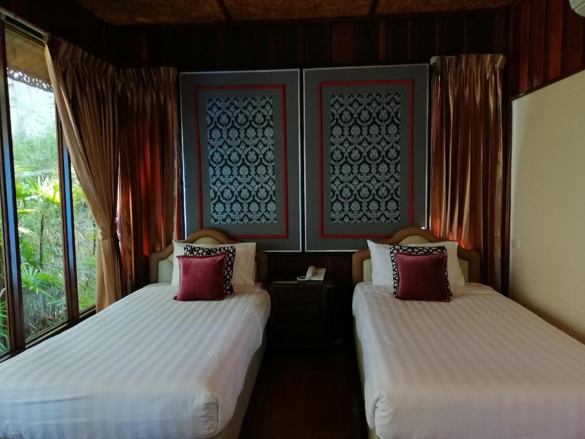 Hotel Capital O 991 Honey Hills
