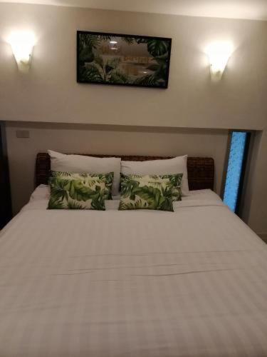 Capital O 991 Honey Hills Hotel 4*