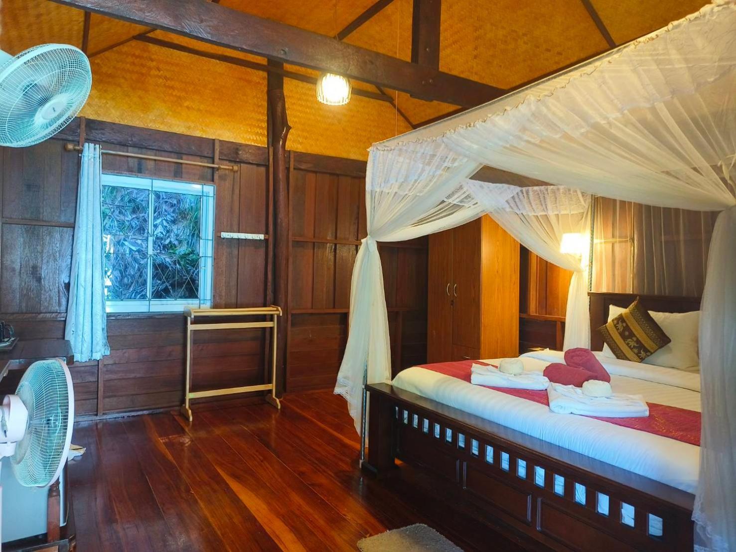 Guest house Kohjum Seafront