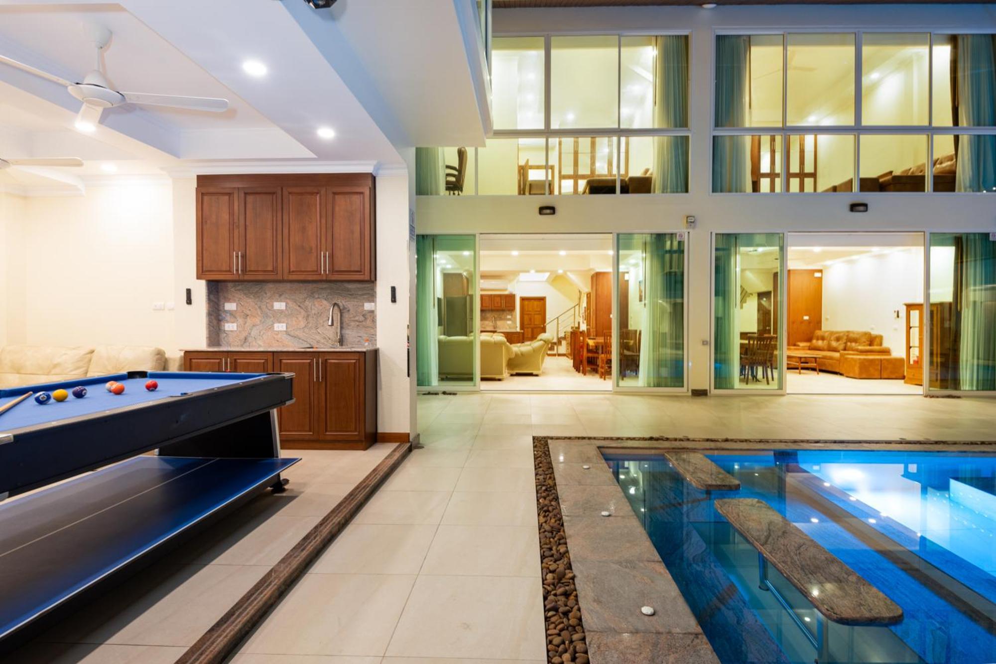 Pratamnak Luxury Resort Pattaya