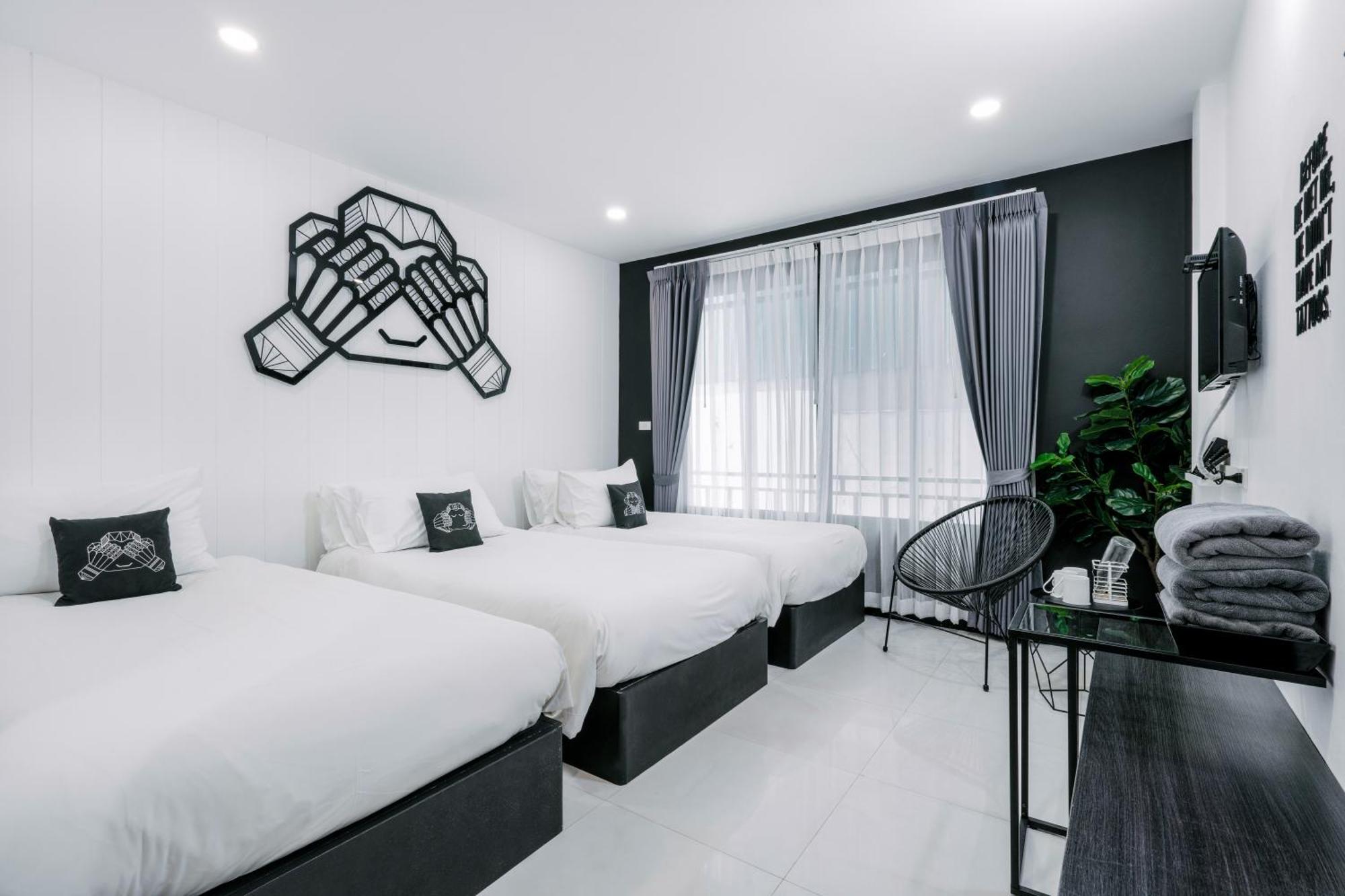 Blu Monkey Island Hotel 3*