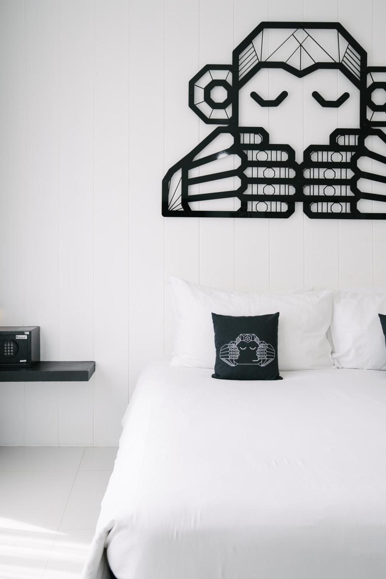 Blu Monkey Island Hotel Phi Phi Don