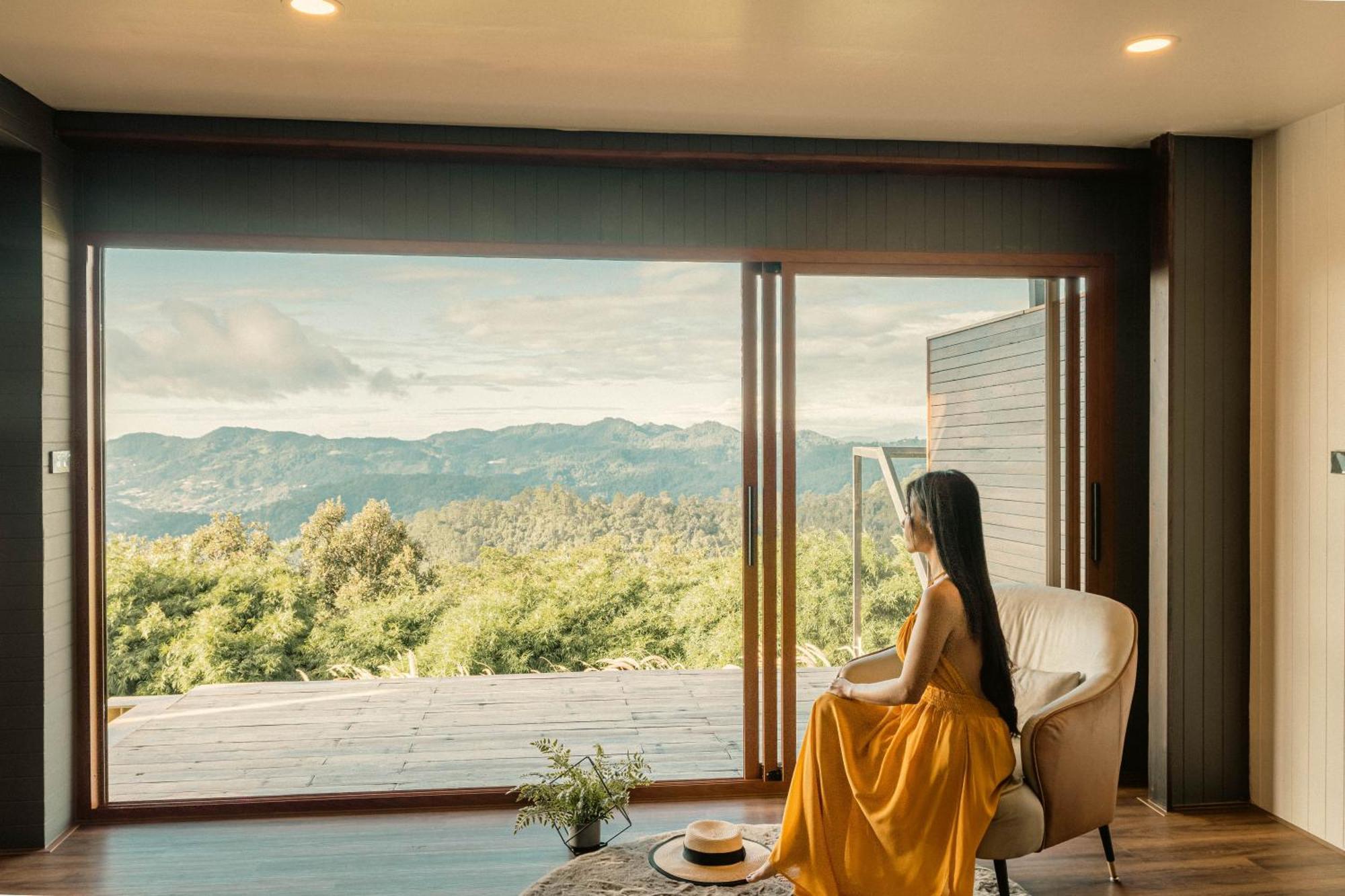 Vaya House Hotel