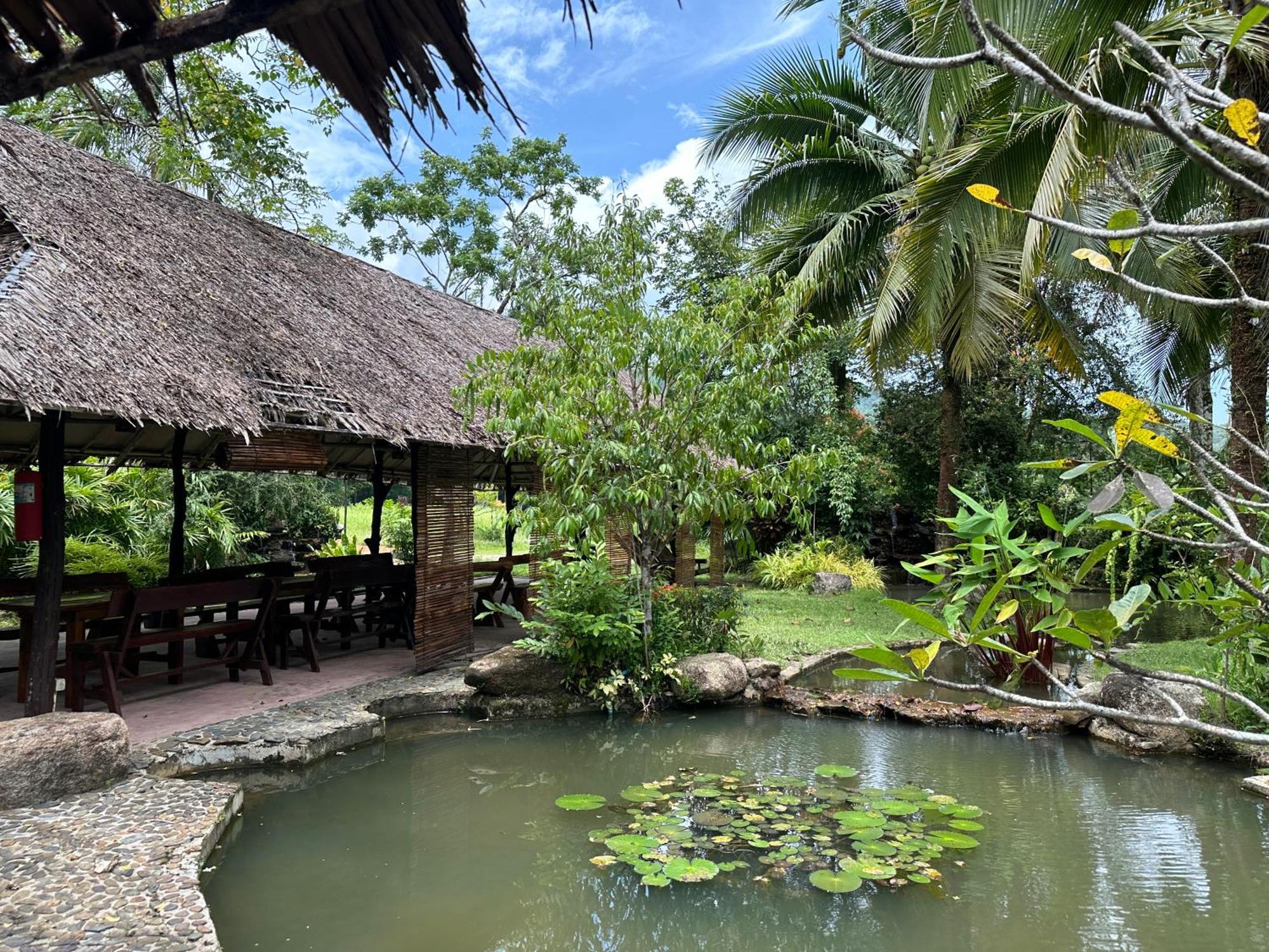 Sawasdee Lagoon *