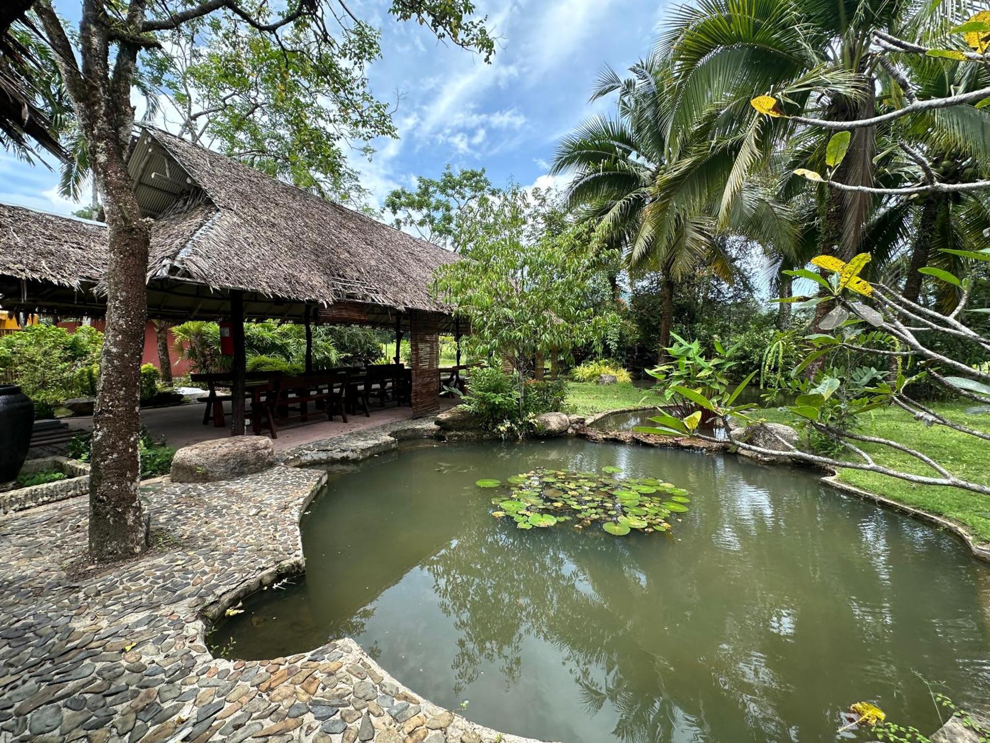 Sawasdee Lagoon