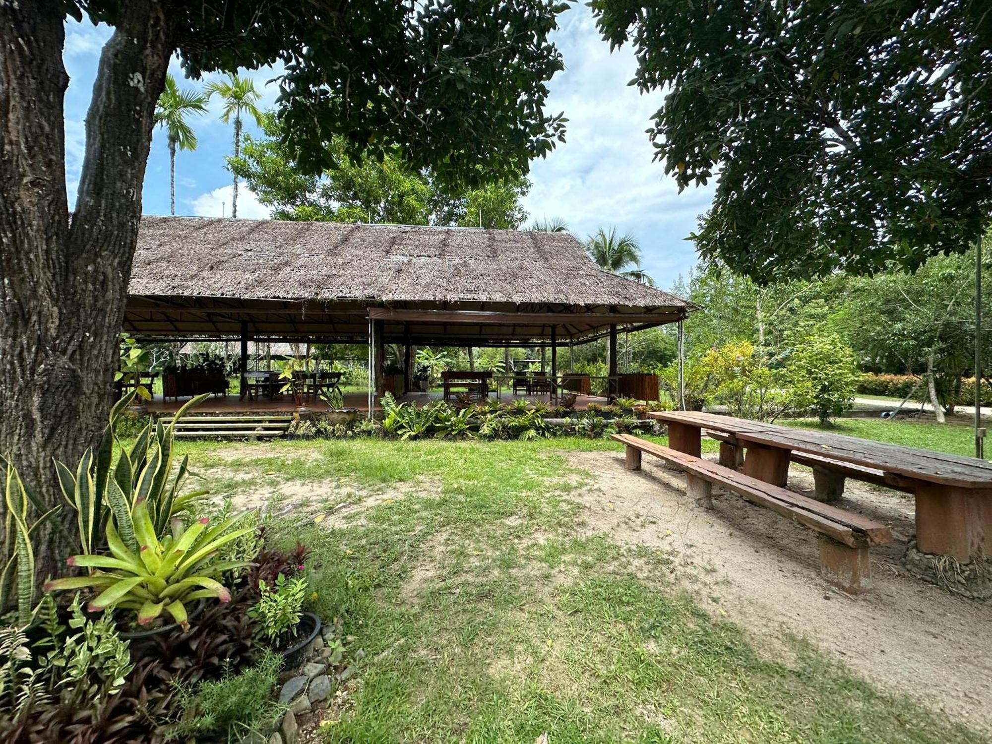 Sawasdee Lagoon *