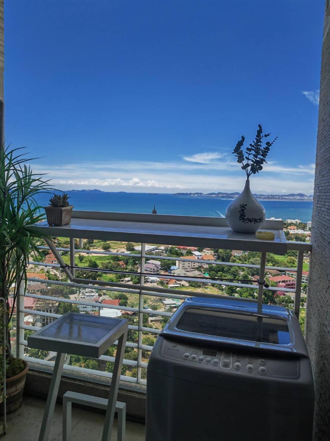 Art Under The Clouds 32nd Floor Sea View Superhost *