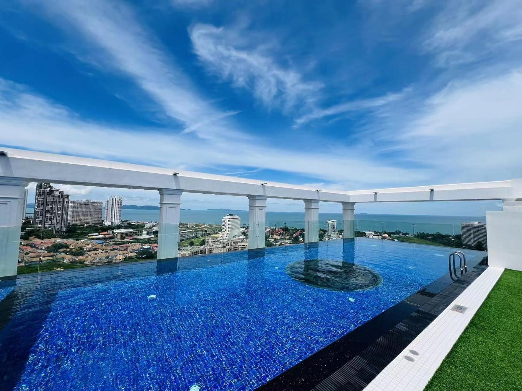 The Empire Tower K Apartment *