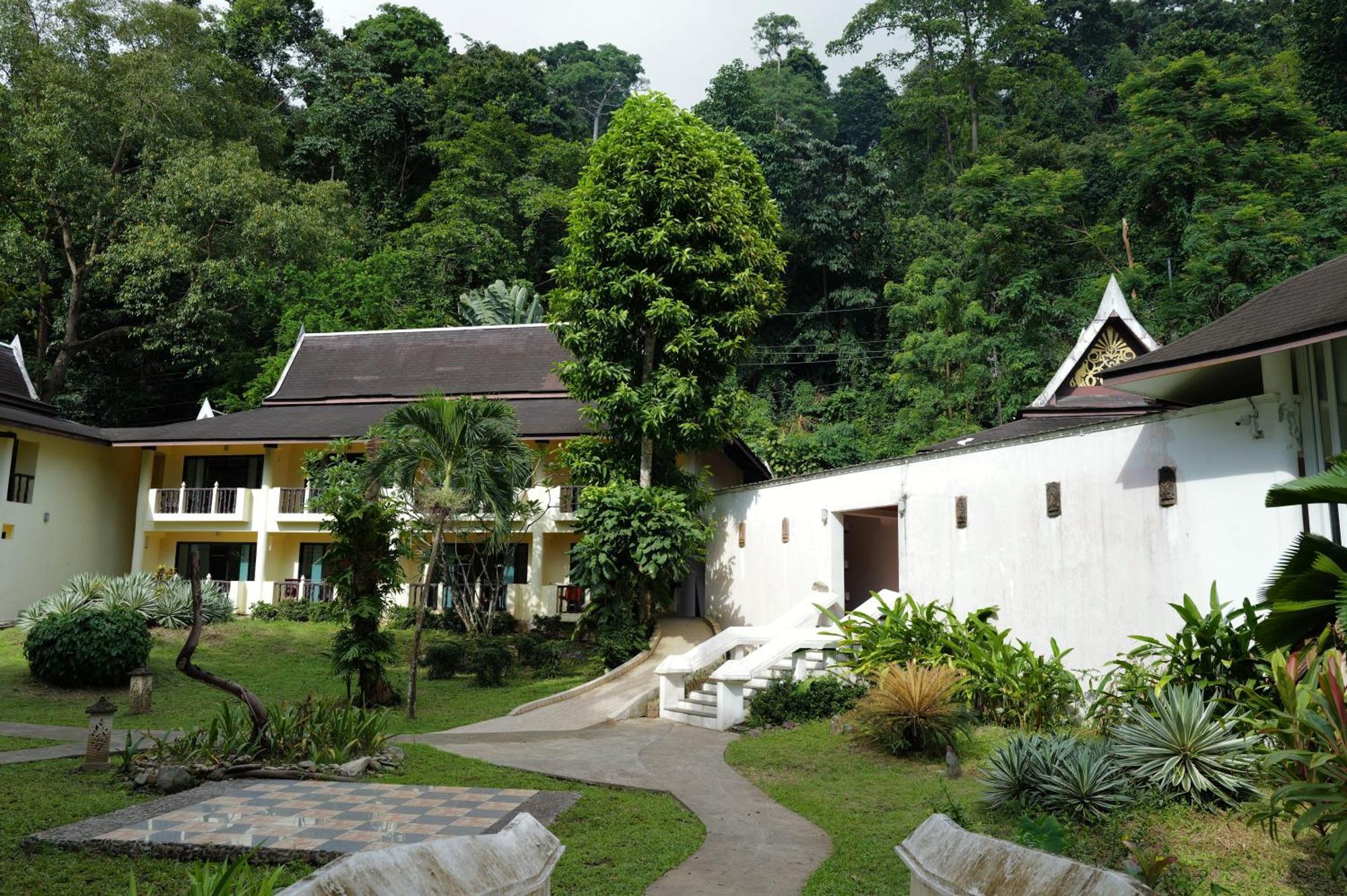Bhumiyama Resort