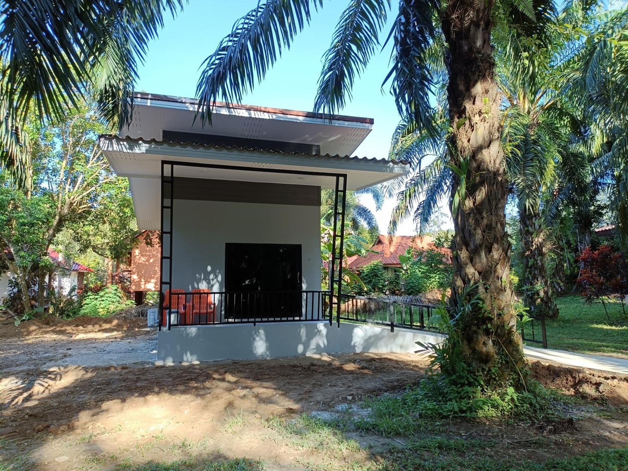 Khao Sok Palm Garden