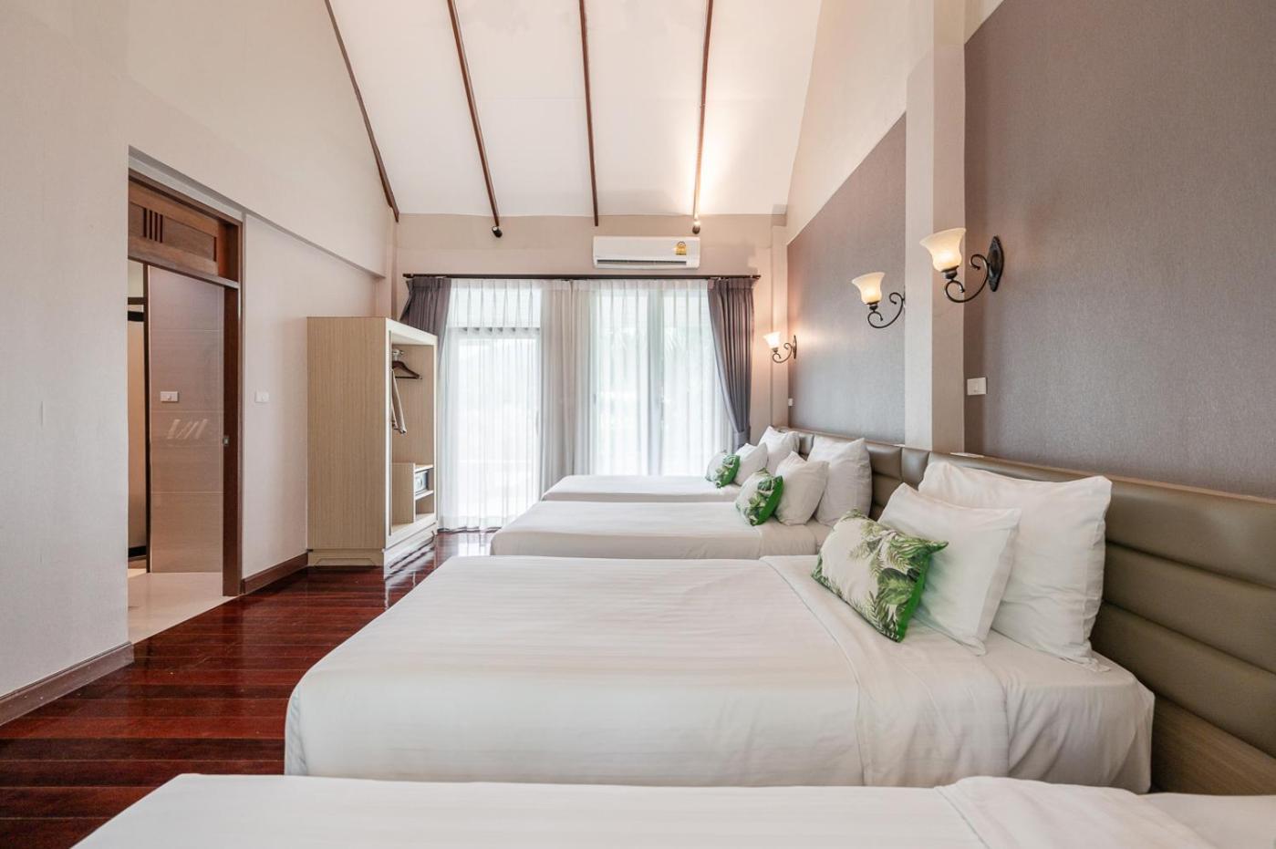 Resort At Rice 3*