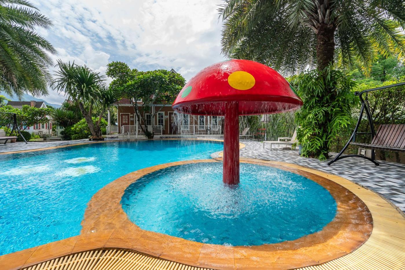 Resort At Rice