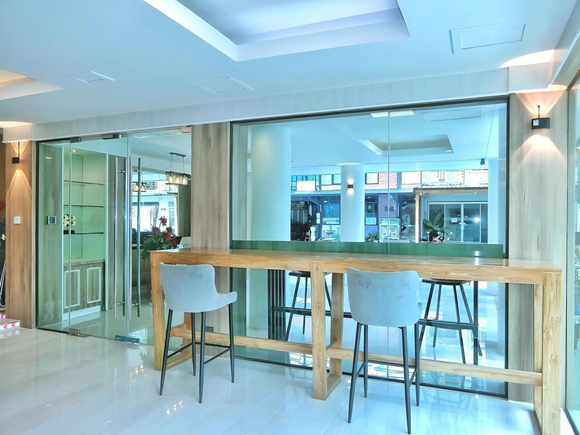 Sira Boutique - Newly Renovated