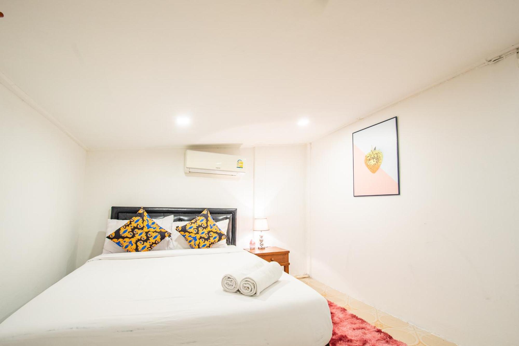 Pupae Pool Pattaya *