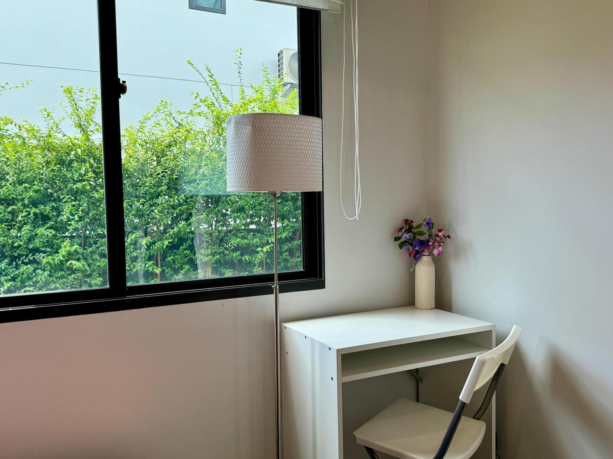Garden With Private Entrance In Luxury Homestay Bangkok