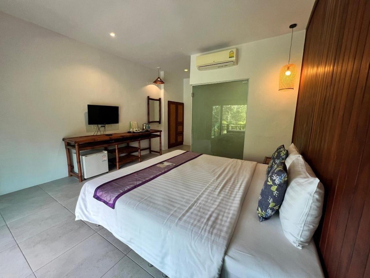 Baan Taranya Koh Yao Yai Resort 4*