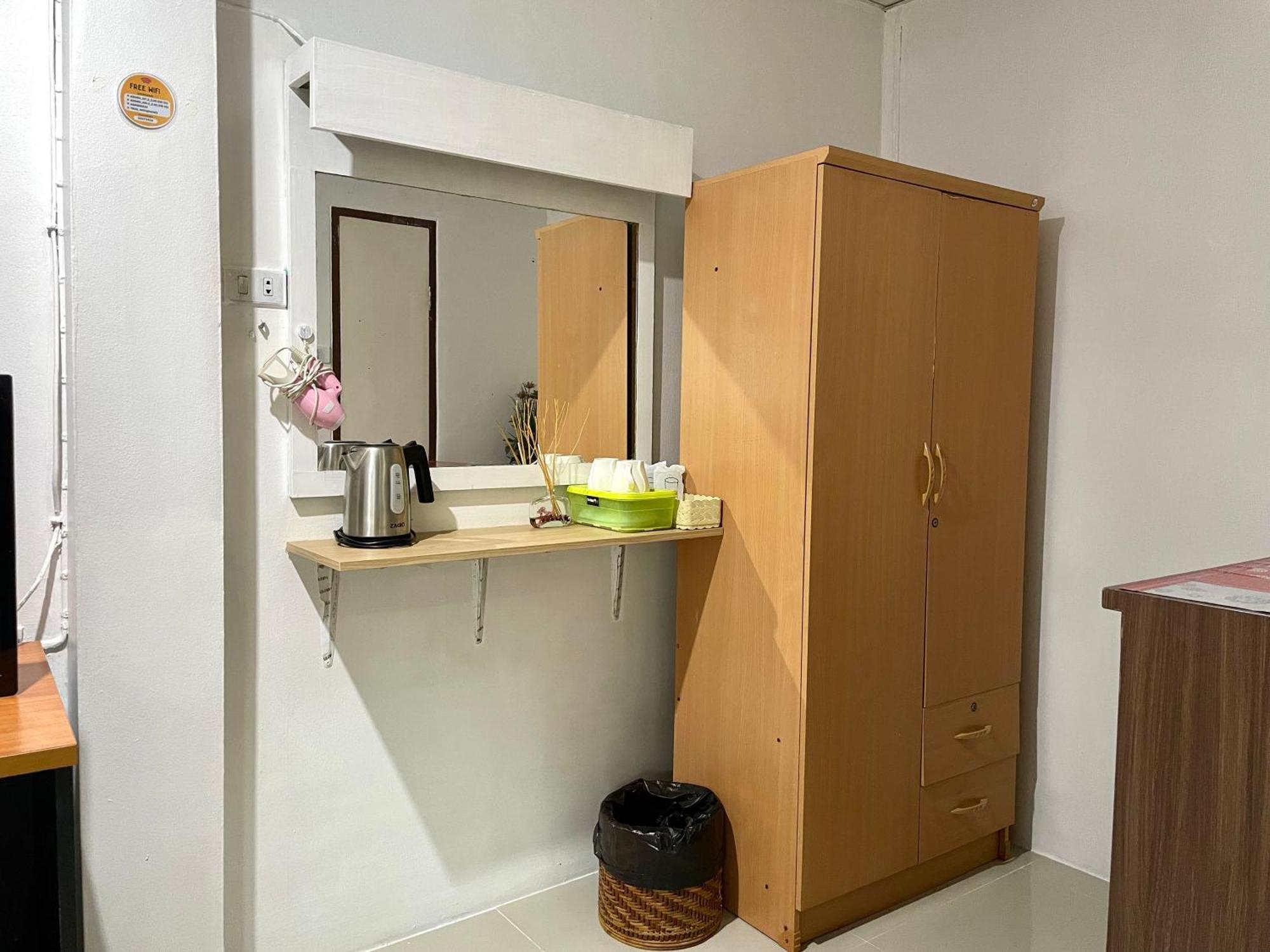 Jj Guest house Karon