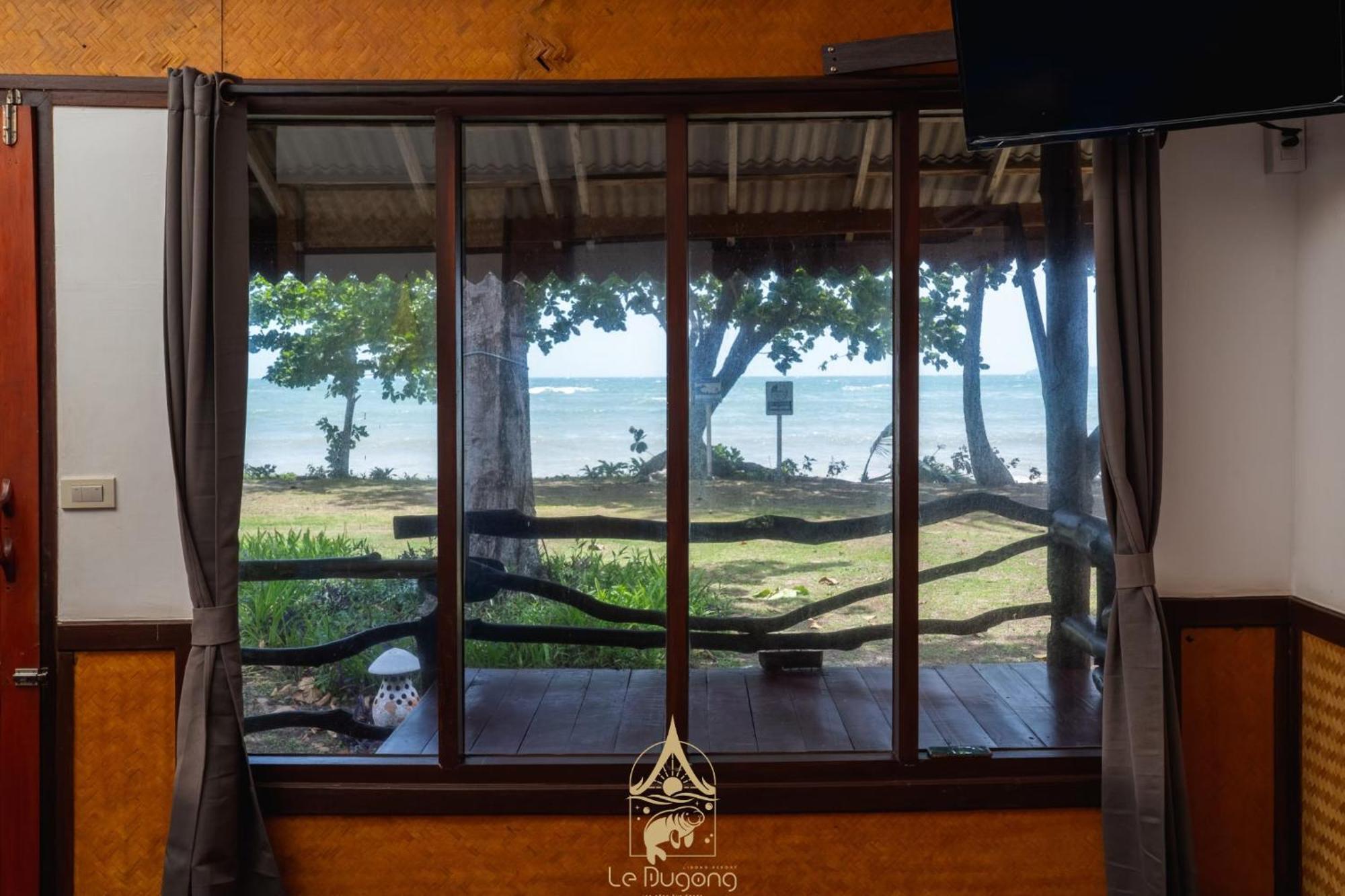 Le Dugong Resort *