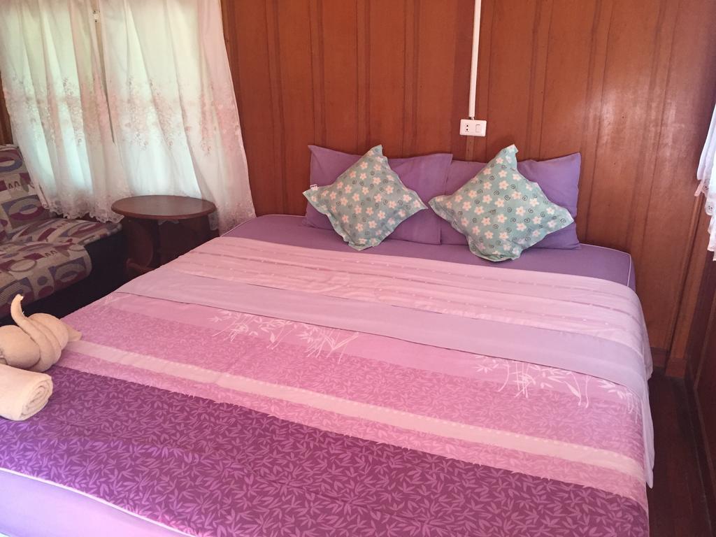 Sin U Rai Guest house Ko Lan